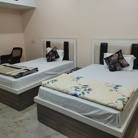 The Orchid Villa Homestay - Walkable Distance From Taj Mahal Agra  Esterno foto