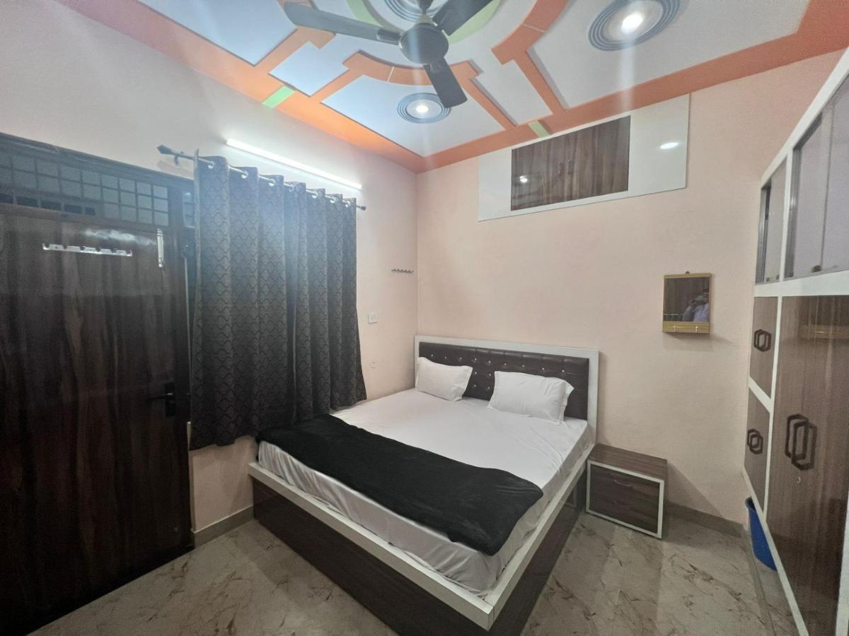 The Orchid Villa Homestay - Walkable Distance From Taj Mahal Agra  Esterno foto