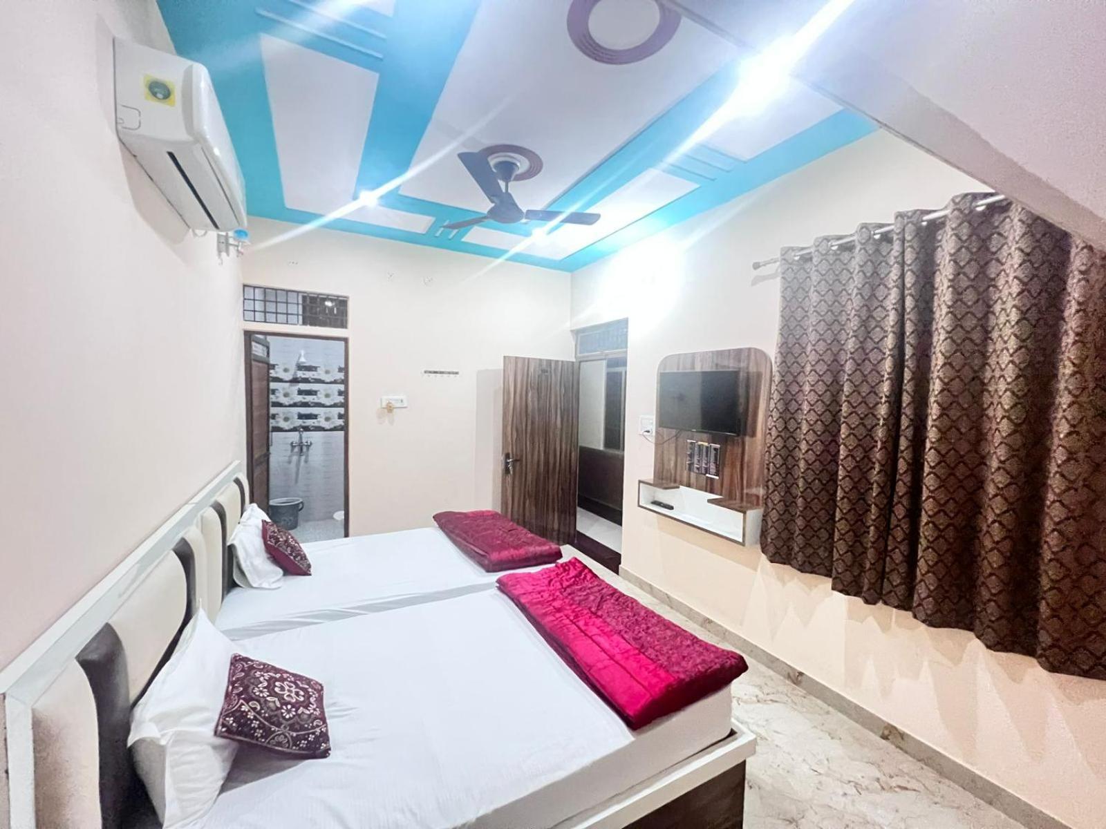 The Orchid Villa Homestay - Walkable Distance From Taj Mahal Agra  Esterno foto